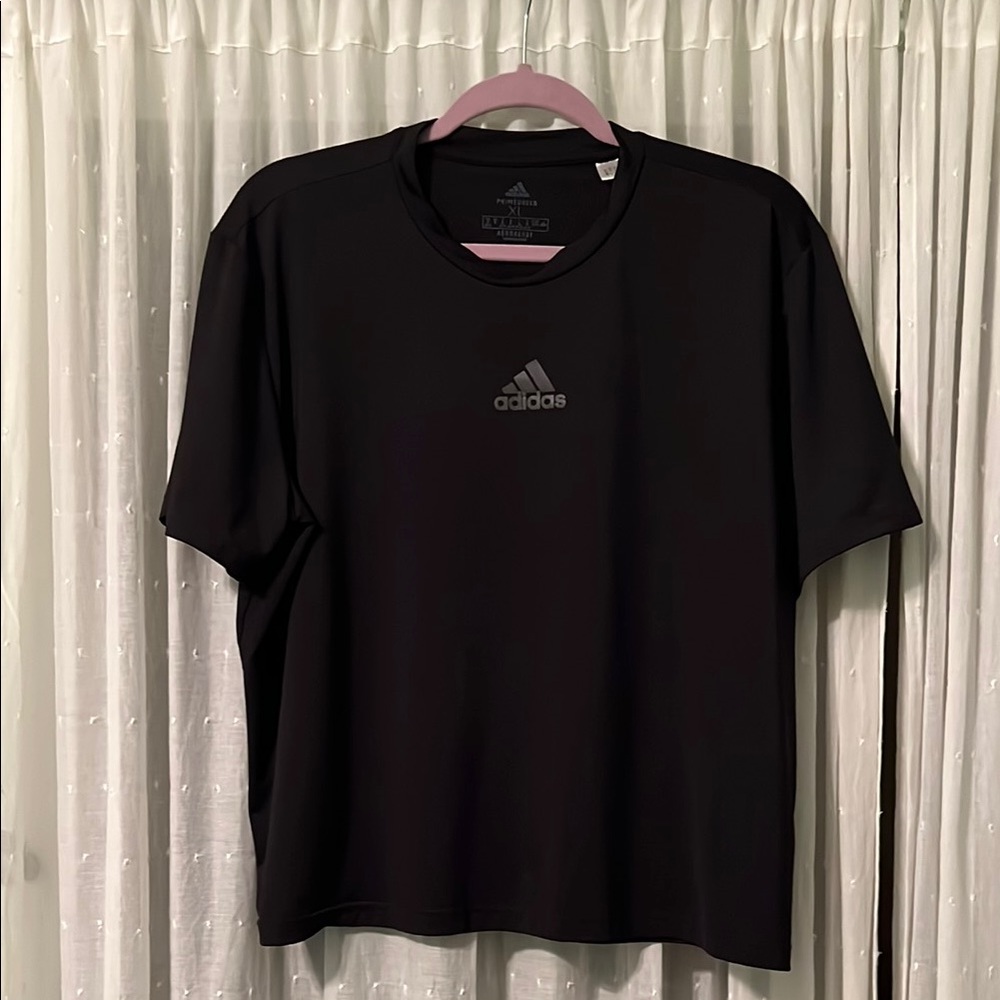 Women’s Black Adidas T-Shirt Size XL